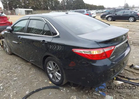 2015 Toyota Camry Se z USA, uszkodzony, nr VIN 4T1BF1FK4FU109368